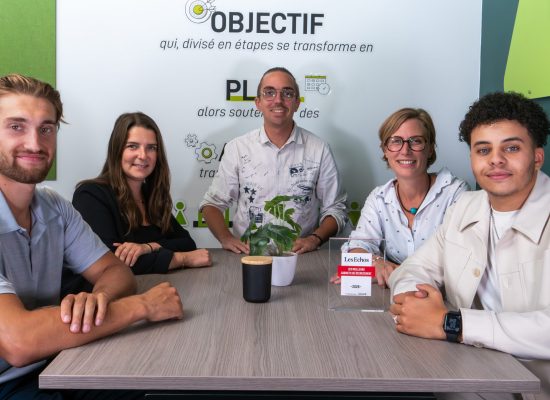 Service communication